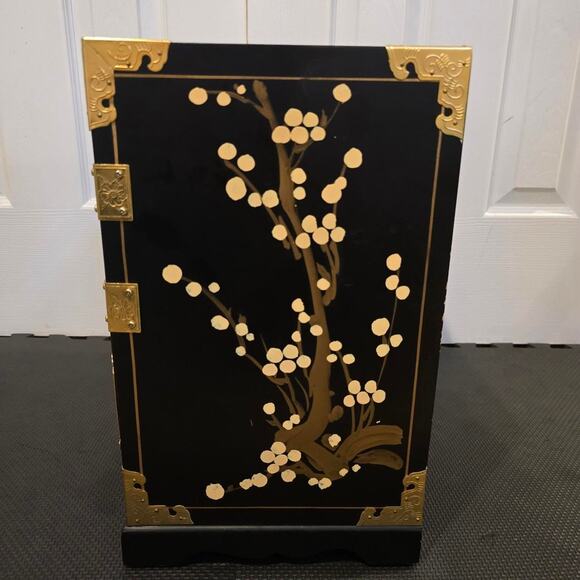 Vintage and hand painted jewelry box from the 1970s made in Taiwan. - Picture 2 of 7